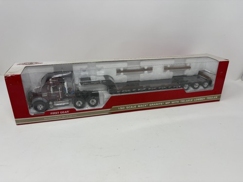 New first gear mack - 1/50,